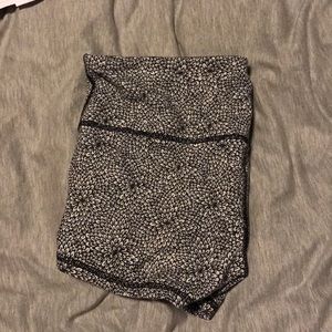 lululemon athletica Shorts - floral lululemon shorts lululemon athletica Shorts - floral lululemon shorts